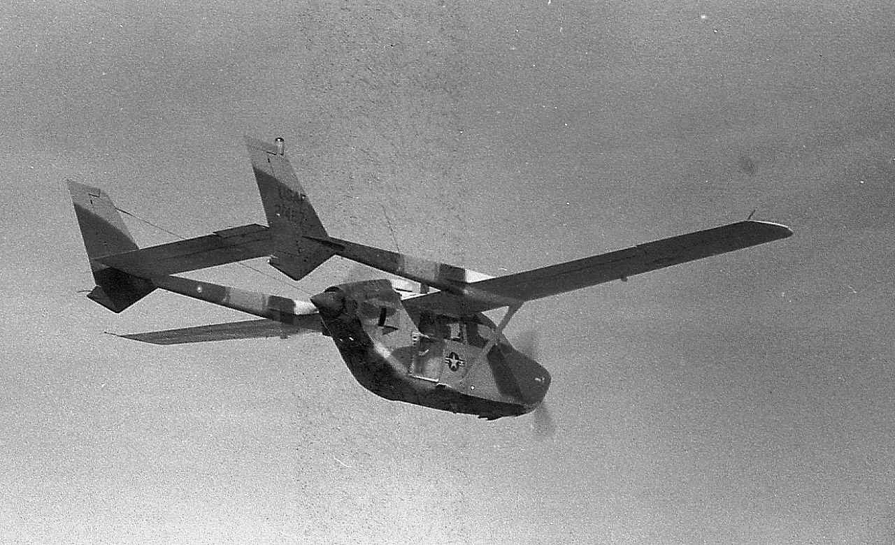 02BSkymasterLrvine.jpg (118224 bytes)