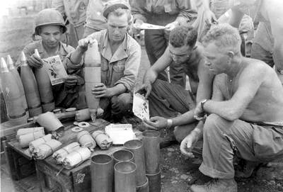 155mmleafletload.gif (124846 bytes)