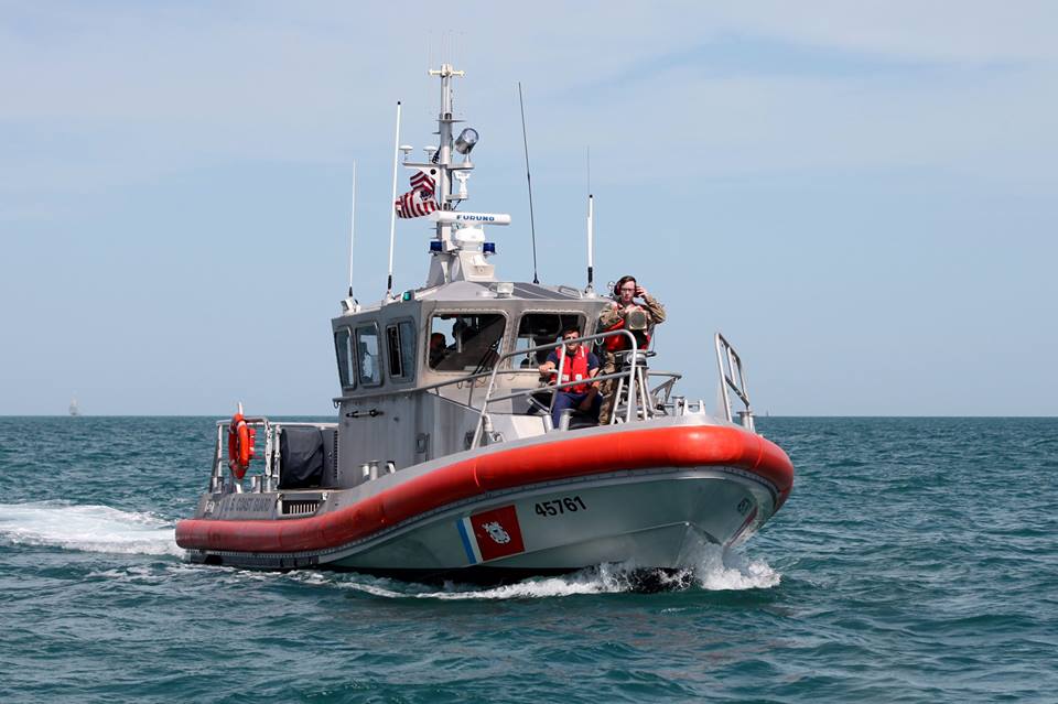 7thPOBCoastGuardLS.jpg (69777 bytes)