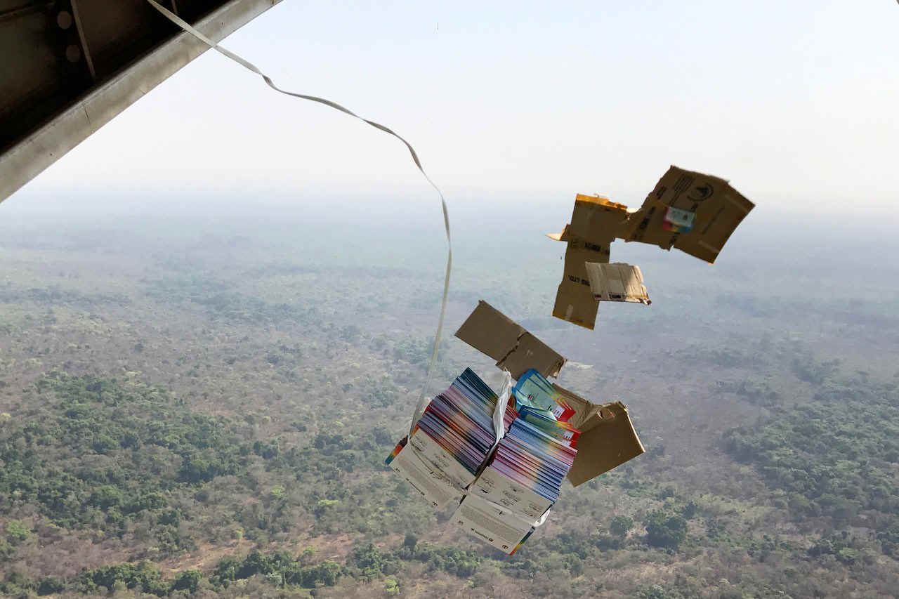 AfricaLeafletDrop2.JPG (211785 bytes)