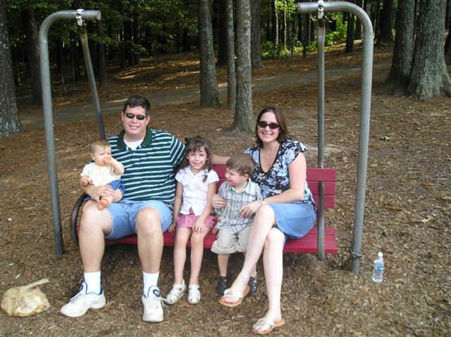 FamilyOct2005.jpg (80541 bytes)