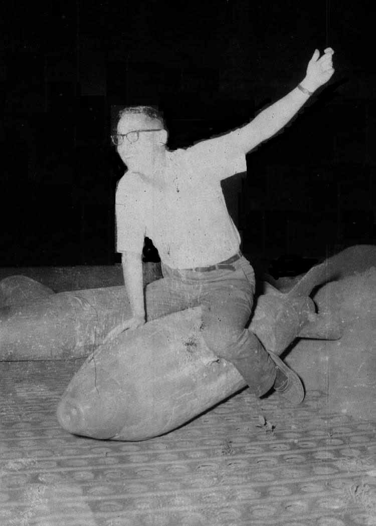 ForUncleHoChiMinh.jpg (146933 bytes)