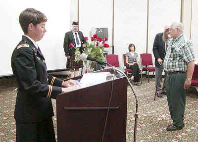 RoseCeremony04.jpg (51585 bytes)