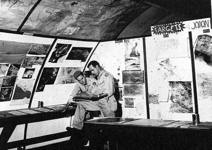 S2IntelRoomSaipan.jpg (149945 bytes)