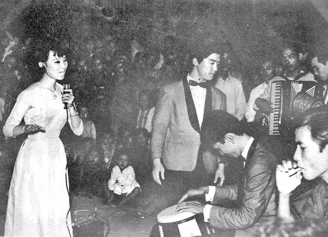 SingerCulturalDramaTm.jpg (191696 bytes)