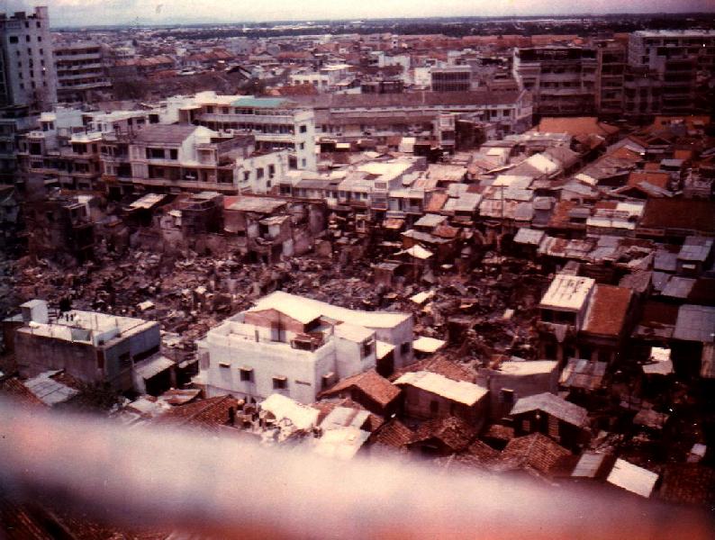 SkiWarehouseAttack.jpg (97117 bytes)